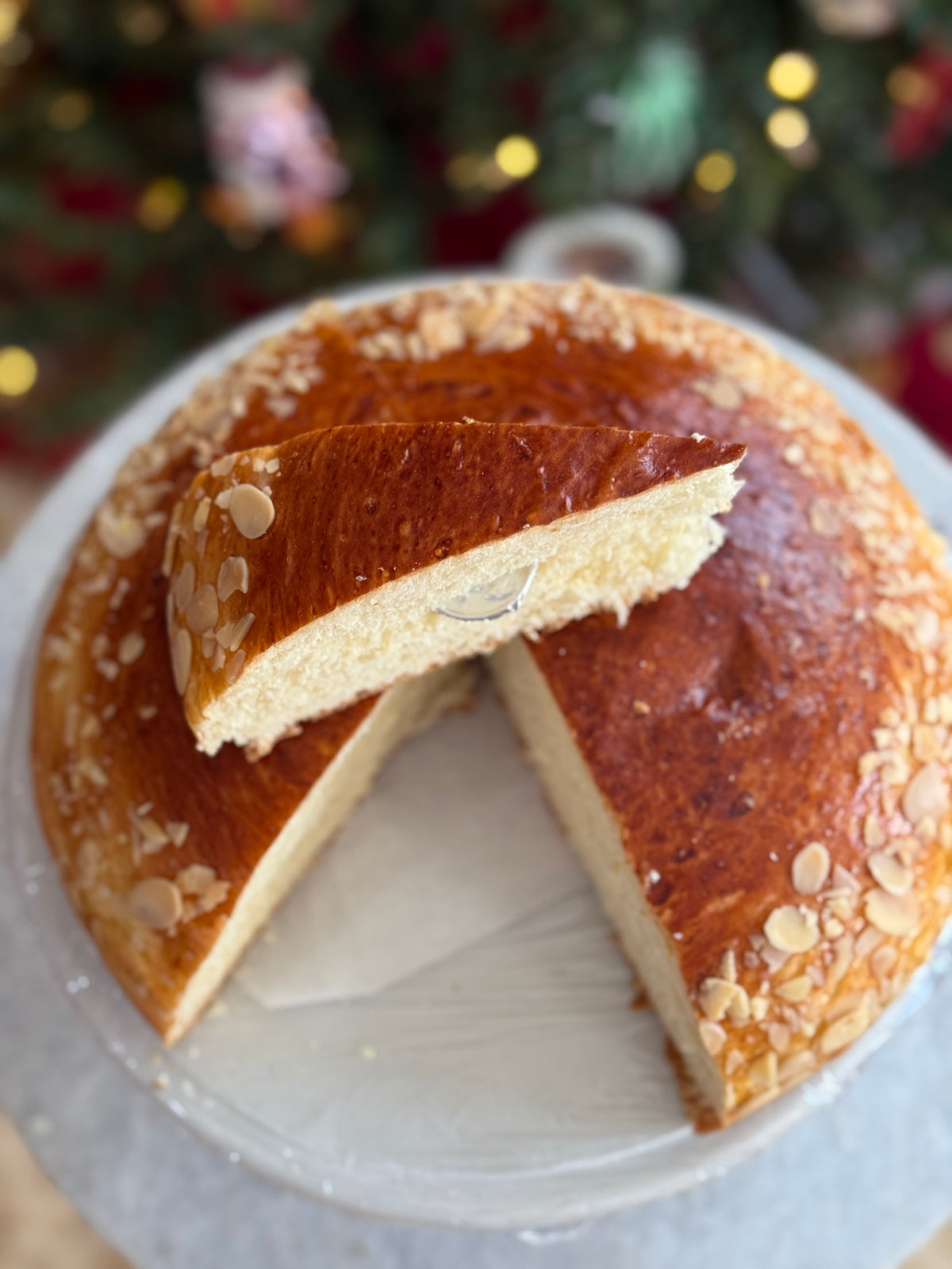 Vasilopita Tsoureki